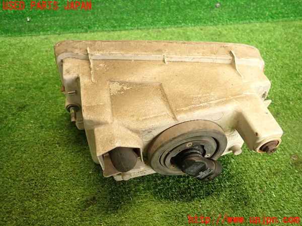 5UPJ-19911180]ランクル100系(UZJ100W)右フォグ 中古_m0002.jpg