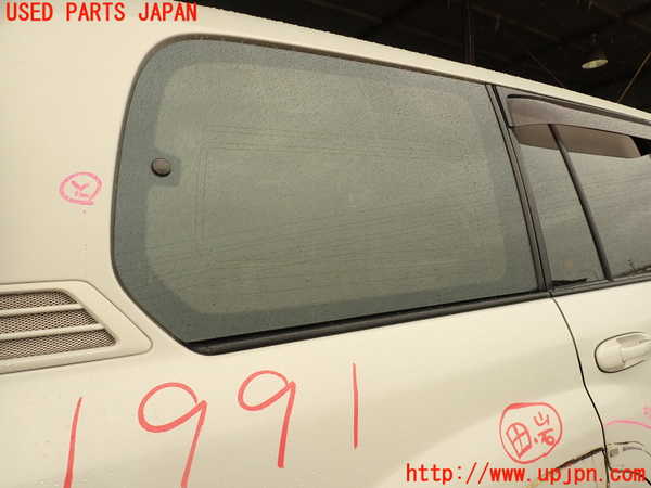 5UPJ-19911380]ランクル100系(UZJ100W)右クォーターガラス (43R-00073) 中古_m0001.jpg