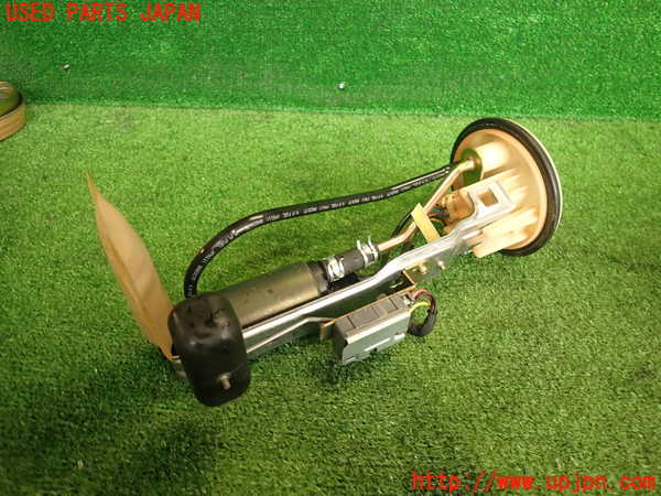 2UPJ-19912510]ランクル100系(UZJ100W)燃料ポンプ 中古_m0002.jpg