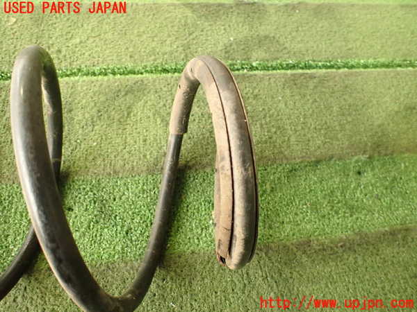2UPJ-19915105]ランクル100系(UZJ100W)左リアスプリング 中古_m0003.jpg
