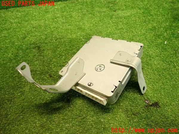 5UPJ-19916125]ランクル100系(UZJ100W)ABSコンピューター 中古_m0002.jpg