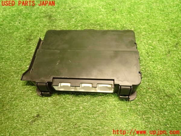 5UPJ-19916147]ランクル100系(UZJ100W)コンピューター2 (CONTROLLER&JUNCTION INSTRUMENT) 中古_m0002.jpg