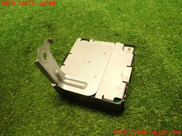 5UPJ-19916148]ランクル100系(UZJ100W)コンピューター3 (RECEIVER DOOR CONTROL) 中古_m0002.jpg