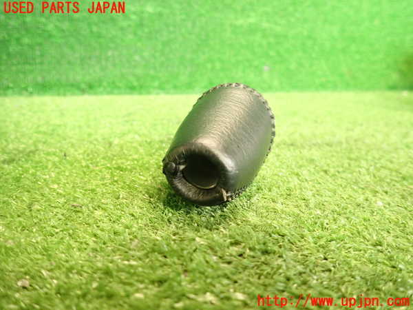 5UPJ-19917570]ランクル100系(UZJ100W)シフトノブ 中古_m0002.jpg