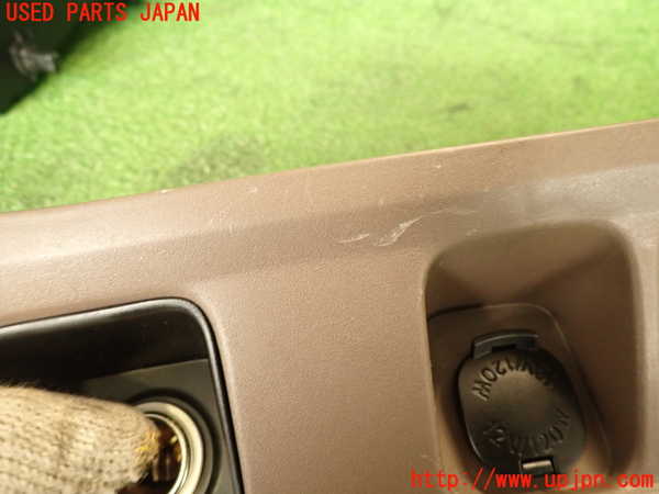 5UPJ-19917692]ランクル100系(UZJ100W)内装トリム類2 中古_m0003.jpg