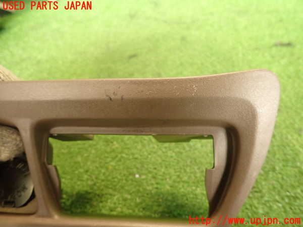 5UPJ-19917692]ランクル100系(UZJ100W)内装トリム類2 中古_m0004.jpg