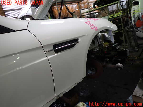 5UPJ-19921080]ベンツ SLC200 R172(172434)右前フェンダー 中古_m0002.jpg