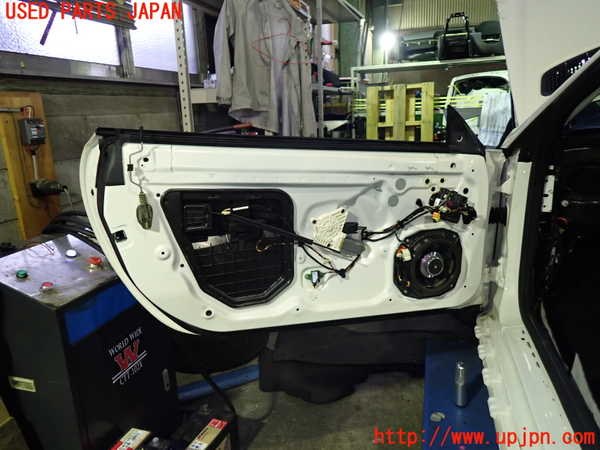 5UPJ-19921260]ベンツ SLC200 R172(172434)左前ドア M3240 中古_m0004.jpg
