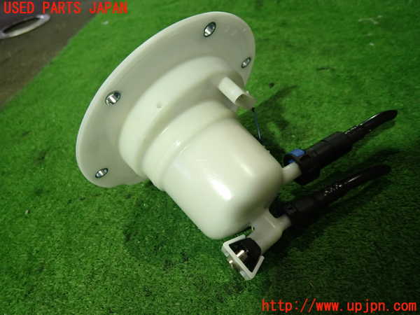 5UPJ-19922510]ベンツ SLC200 R172(172434)燃料ポンプ 中古_m0002.jpg