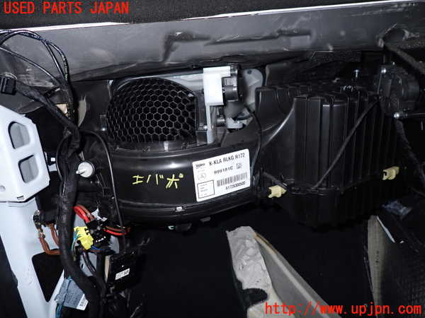 5UPJ-19926081]ベンツ SLC200 R172(172434)エバポレーター1 中古_m0003.jpg