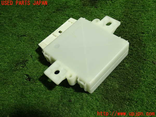 5UPJ-19926148]ベンツ SLC200 R172(172434)コンピューター3 A 172 900 31 06 中古_m0003.jpg