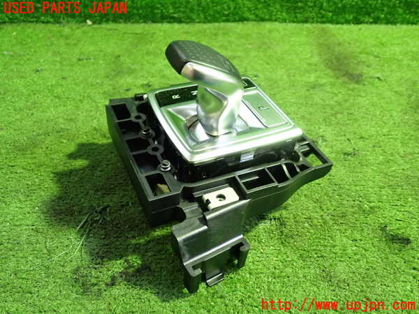 5UPJ-19927555]ベンツ SLC200 R172(172434)ATシフトレバー 中古_m0002.jpg