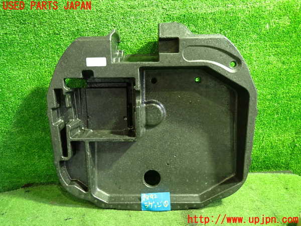 5UPJ-19927771]ベンツ SLC200 R172(172434)ラゲッジトレイ1 中古_m0001.jpg