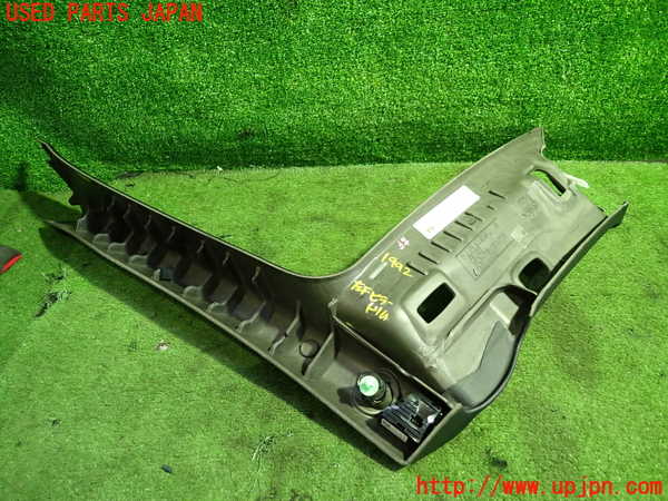 5UPJ-19927660]ベンツ SLC200 R172(172434)左フロントピラートリム 中古_m0005.jpg