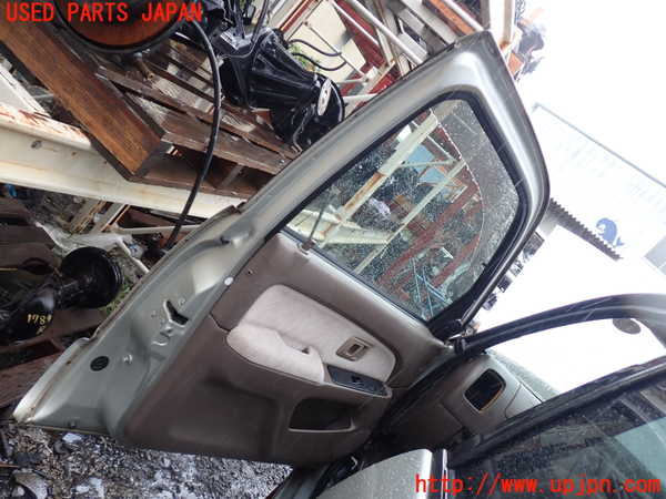 5UPJ-19931260]ハイラックスサーフ(RZN185W)左前ドア 中古_m0004.jpg