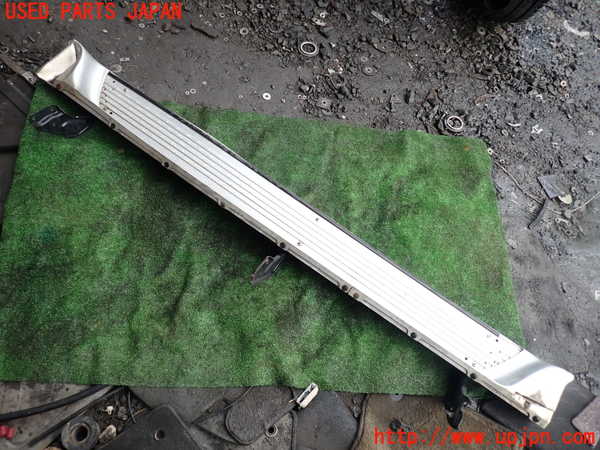 5UPJ-19931390]ハイラックスサーフ(RZN185W)右サイドステップ 【ジャンク】_m0001.jpg