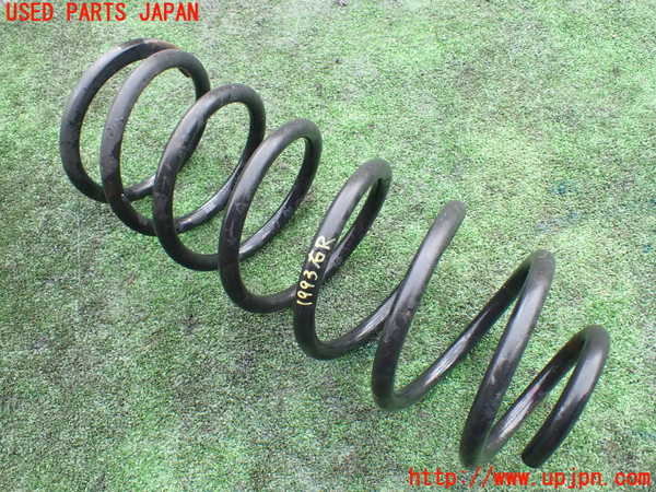 5UPJ-19935100]ハイラックスサーフ(RZN185W)右リアスプリング 中古_m0001.jpg