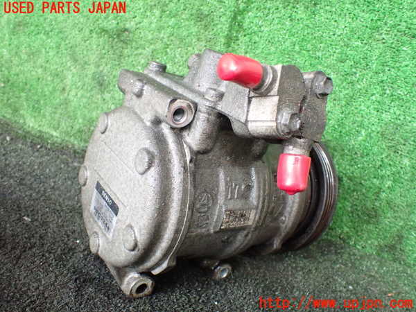 5UPJ-19936025]ハイラックスサーフ(RZN185W)エアコンコンプレッサー 中古_m0002.jpg