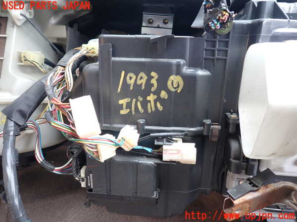 5UPJ-19936081]ハイラックスサーフ(RZN185W)エバポレーター1 中古_m0001.jpg