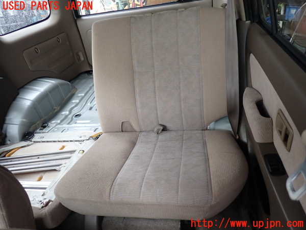 5UPJ-19937175]ハイラックスサーフ(RZN185W)左2列目シート 中古_m0001.jpg