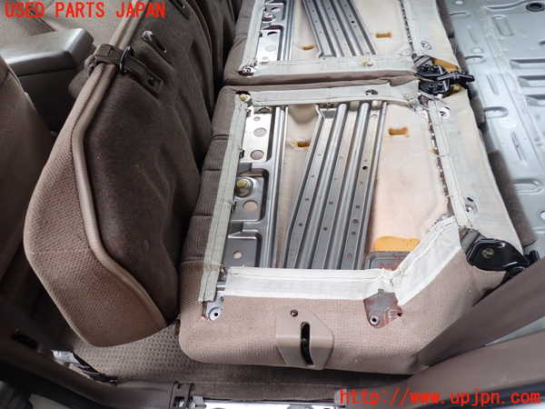 5UPJ-19937175]ハイラックスサーフ(RZN185W)左2列目シート 中古_m0004.jpg
