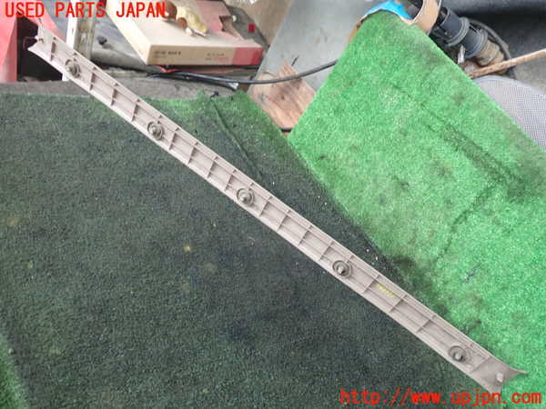 5UPJ-19937771]ハイラックスサーフ(RZN185W)ラゲッジトレイ1 中古_m0002.jpg