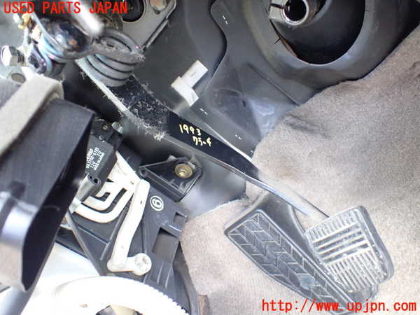 5UPJ-19937590]ハイラックスサーフ(RZN185W)クラッチペダル 中古_m0001.jpg