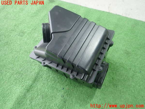 5UPJ-19952560]アウディ・S1 スポーツバック(8XCWZF)エアクリーナーボックス 中古_m0001.jpg