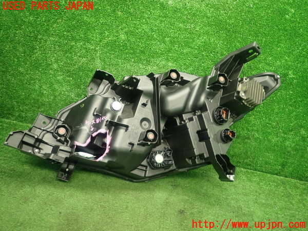 1UPJ-19961130]セレナ e-POWER(GC28)右ヘッドライト LED ジャンク部品取り_m0002.jpg