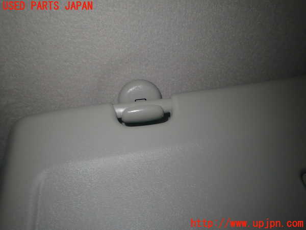 5UPJ-19967625]セレナ e-POWER(GC28)室内サンバイザー右側 中古_m0004.jpg