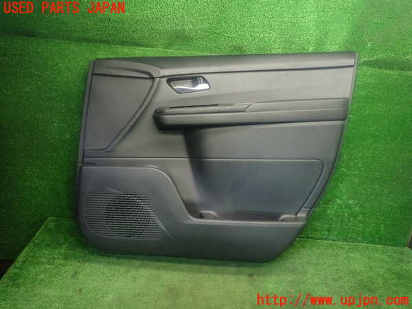 5UPJ-19961234]セレナ e-POWER(GC28)右前ドア内張り 中古_m0001.jpg