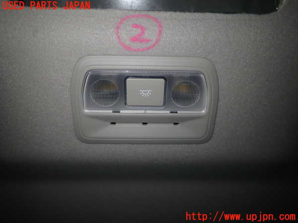 5UPJ-19966412]セレナ e-POWER(GC28)ルームランプ2 (２列目) 中古_m0001.jpg