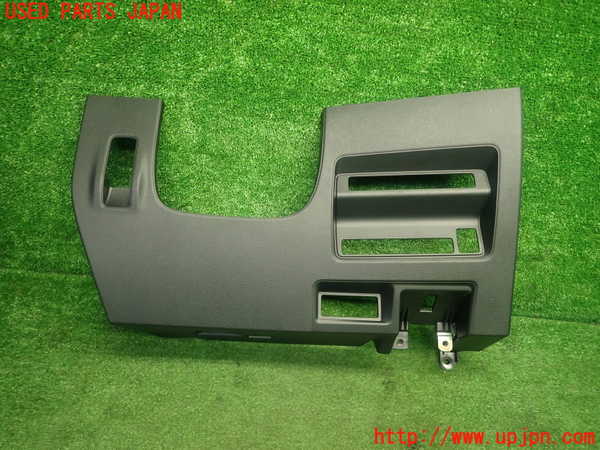 5UPJ-19967691]セレナ e-POWER(GC28)内装トリム類1 中古_m0001.jpg
