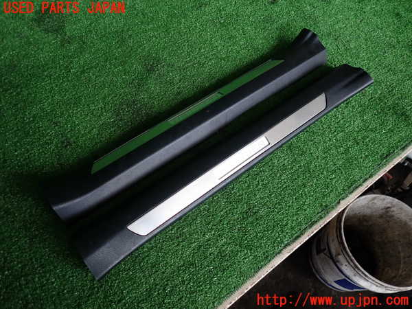 2UPJ-19987740]ハリアー(ZSU60W)スカッフプレート 中古_m0001.jpg