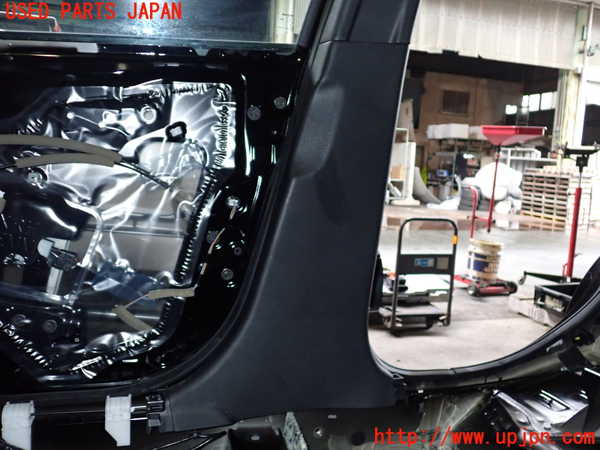 5UPJ-20007665]ノート オーラ(AURA) ニスモ(NISMO)(FE13)右センターピラートリム 中古_m0003.jpg