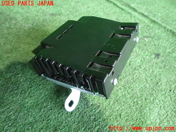 5UPJ-20016525]アコード ユーロR(CL7)アンプ 中古 39186-SEA-0130_m0001.jpg