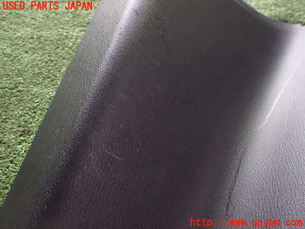 5UPJ-20027675]ロードスター RF(NDERC)右リアピラートリム 中古_m0003.jpg