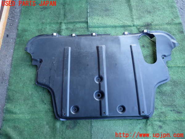 2UPJ-20031721]ベンツ B200 d(247012)(W247)アンダーカバー1 中古_m0002.jpg