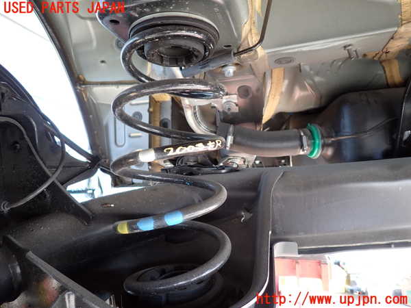 2UPJ-20035105]ベンツ B200 d(247012)(W247)左リアスプリング 中古_m0001.jpg