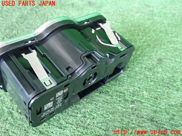 5UPJ-20036285]ベンツ B200 d(247012)(W247)ライトスイッチ 中古_m0002.jpg