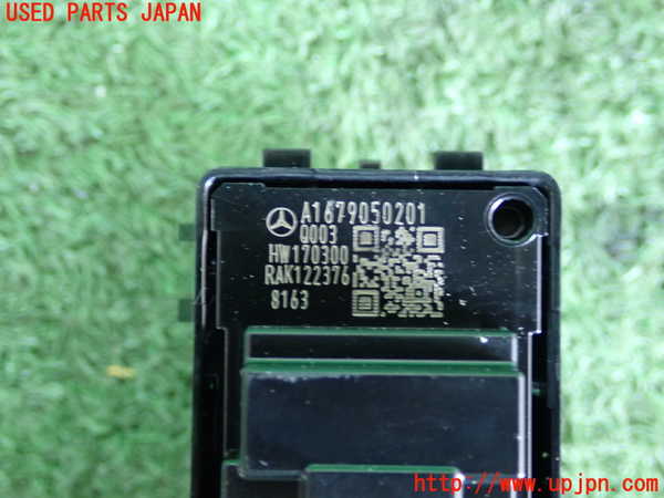 5UPJ-20036245]ベンツ B200 d(247012)(W247)左前パワーウィンドウスイッチ 中古_m0003.jpg