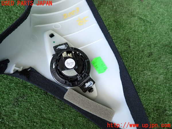 5UPJ-20037655]ベンツ B200 d(247012)(W247)右フロントピラートリム 中古_m0003.jpg