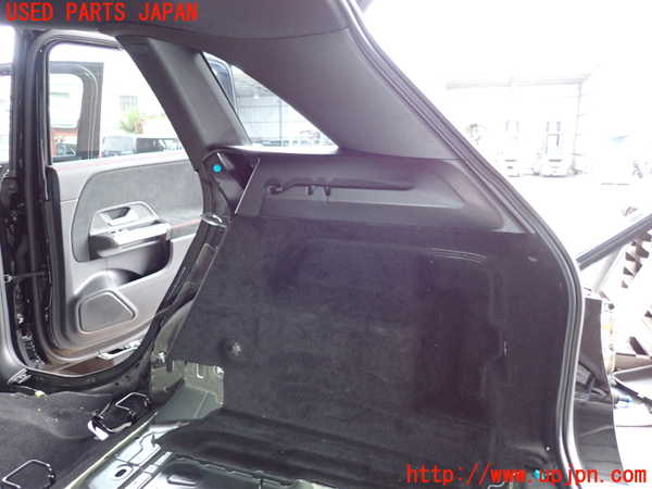 5UPJ-20037675]ベンツ B200 d(247012)(W247)右リアピラートリム 中古_m0002.jpg