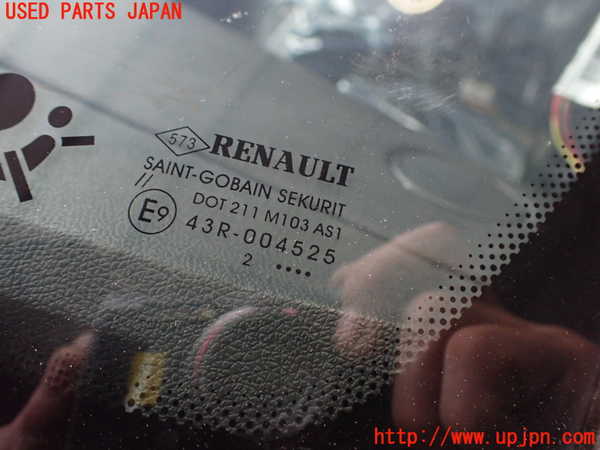 5UPJ-20041195]ルノー・メガーヌ R.S.(ルノー・スポール)(DZF4R)フロントガラス (43R-004525 M103) 中古_m0004.jpg