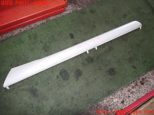 2UPJ-20041390]ルノー・メガーヌ R.S.(ルノー・スポール)(DZF4R)右サイドステップ 中古_m0001.jpg