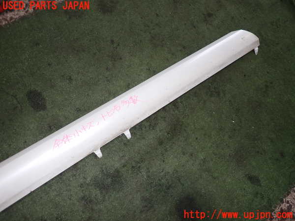 2UPJ-20041390]ルノー・メガーヌ R.S.(ルノー・スポール)(DZF4R)右サイドステップ 中古_m0002.jpg
