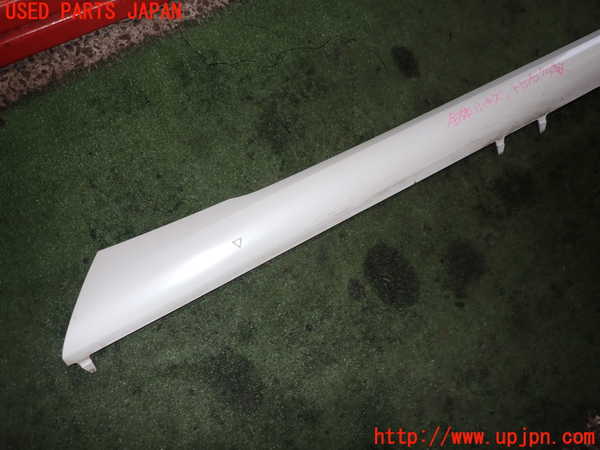 2UPJ-20041390]ルノー・メガーヌ R.S.(ルノー・スポール)(DZF4R)右サイドステップ 中古_m0003.jpg