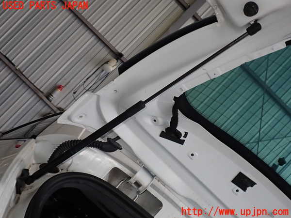 5UPJ-20041584]ルノー・メガーヌ R.S.(ルノー・スポール)(DZF4R)リアゲートダンパー 中古_m0002.jpg