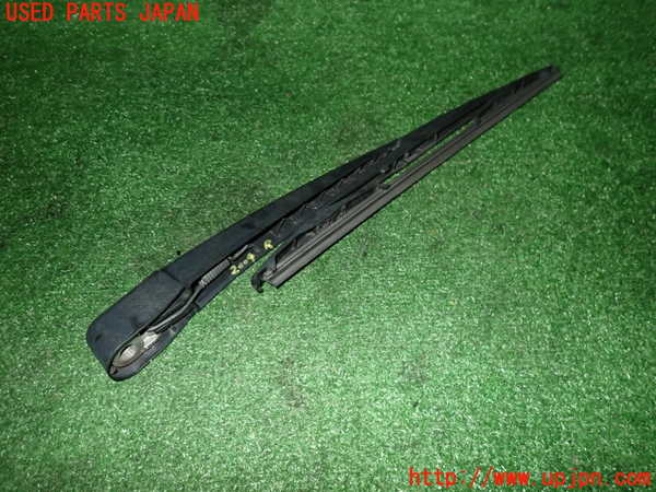 5UPJ-20041661]ルノー・メガーヌ R.S.(ルノー・スポール)(DZF4R)リアワイパーアーム1 中古_m0001.jpg