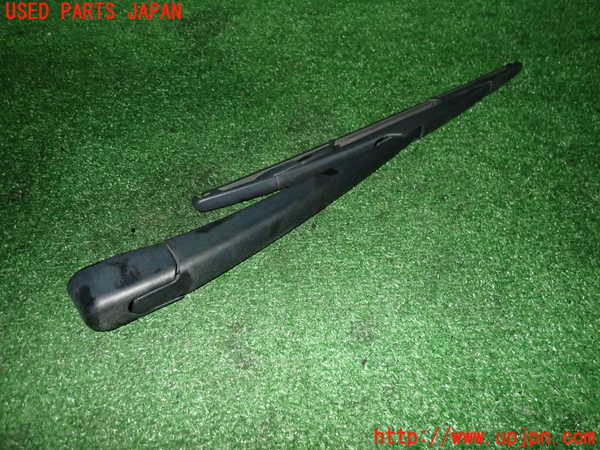 5UPJ-20041661]ルノー・メガーヌ R.S.(ルノー・スポール)(DZF4R)リアワイパーアーム1 中古_m0002.jpg